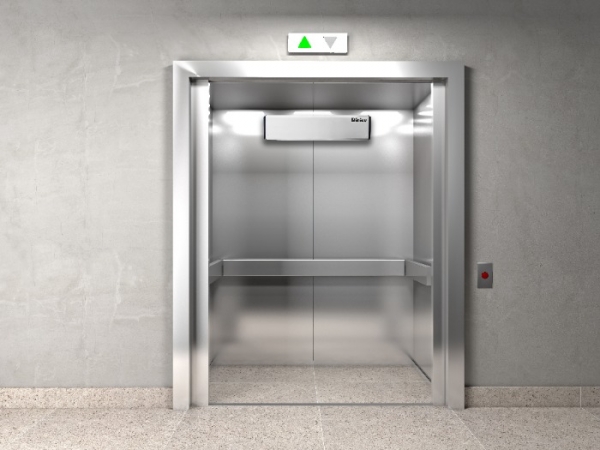 LiftNclean im Aufzug